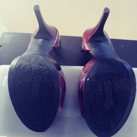 Carlos Santana Maroon Heels - Picture 7 of 10